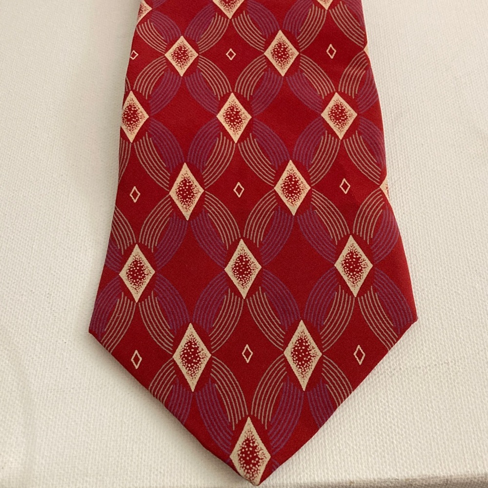 Unique Je Suis dark Red purple cream Geometric Patterned Tie  100% imported silk